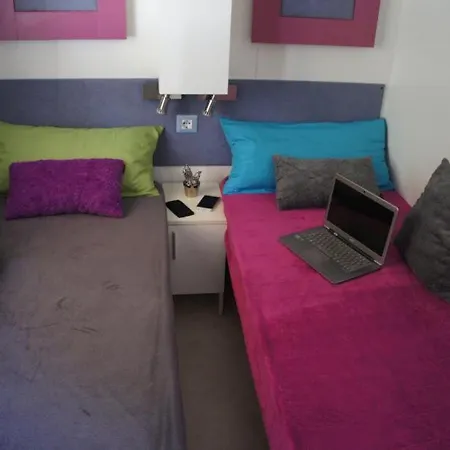 Mobile Gardenia Apartman Biograd Na Moru